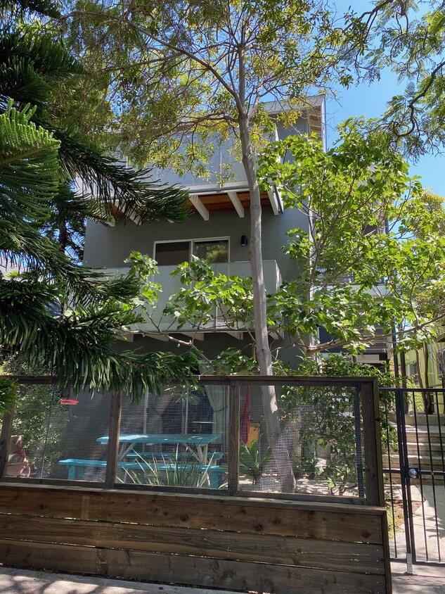 Front of building - 504 Altair Pl