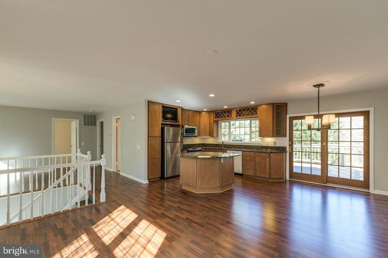 Primary Photo - 11263 Valley Bend Dr