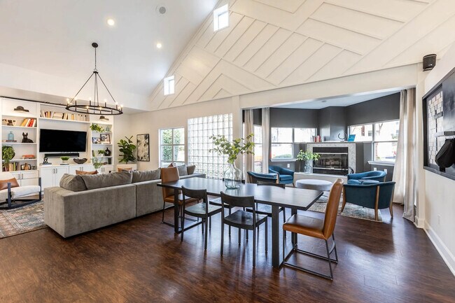 Foto del interior - Crestline Cary
