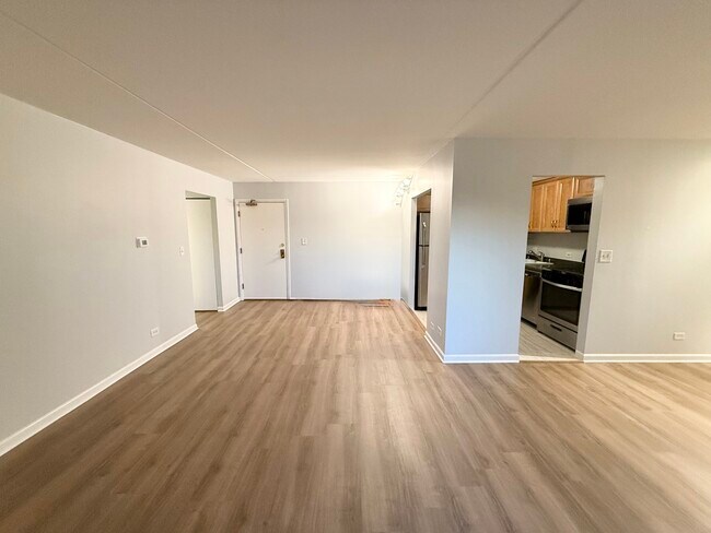 Foto del edificio - 1460 Fairlane Dr