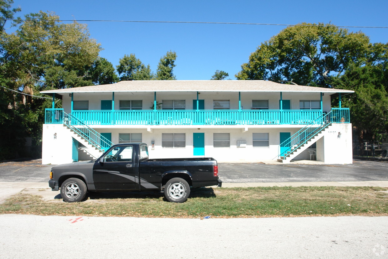Primary Photo - 124 Kingston Ave