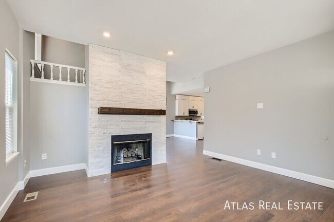 Foto del edificio - 19155 E Molly Ave