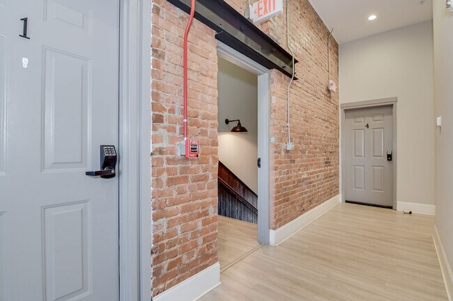 Foto del edificio - 2 Bedroom 1 Bath Apartment in Harlem