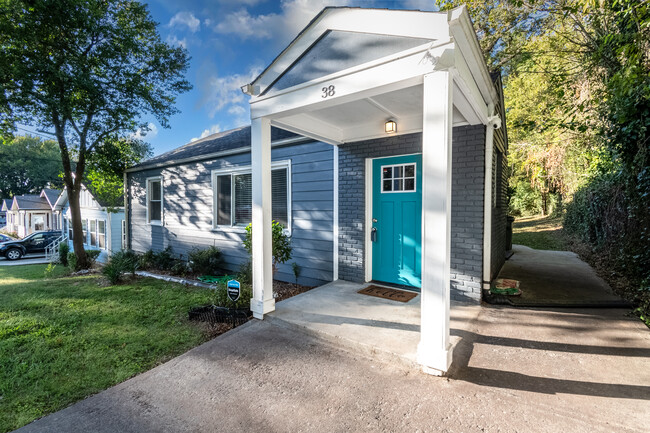 Building Photo - 38 Adair Ave SE