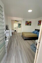 Building Photo - 761 Euclid Ave