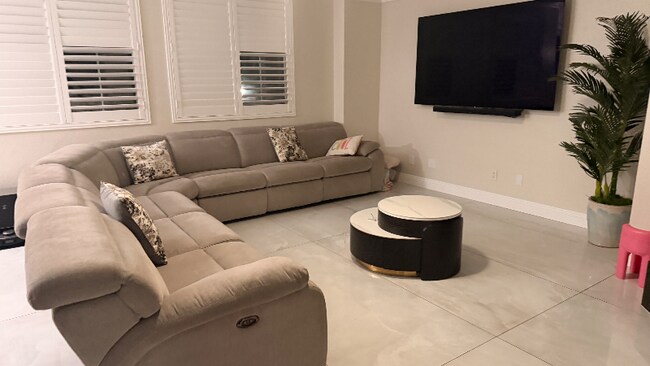 Foto del edificio - 5535 Pine Leaf Ave