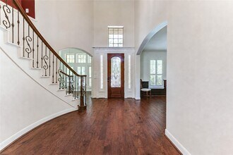 Building Photo - 1335 Altavilla Ln