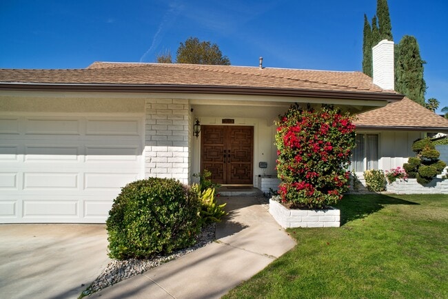 Photo - 19263 Nashville St (Los Angeles, CA) House