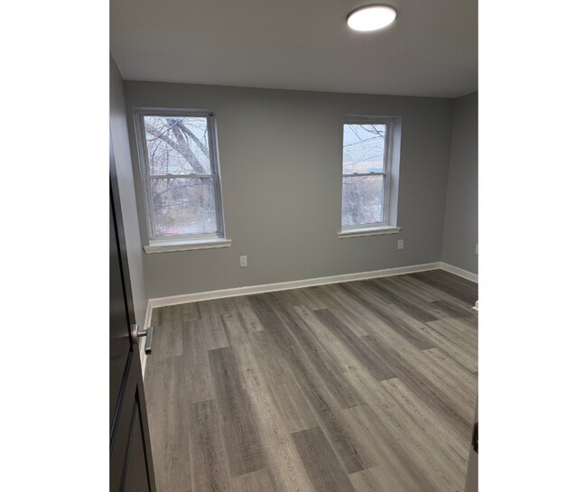 Foto del edificio - 3718 E Lombard St