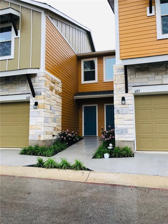 Building Photo - 516 E Slaughter Ln