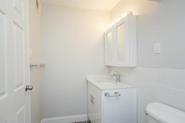 Interior Photo - Chestnut Hill Tower