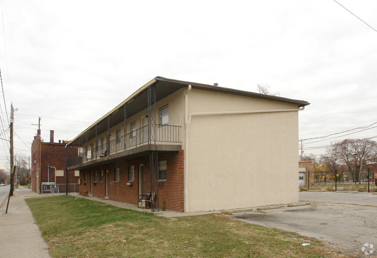 Building Photo - 458-462 Miller Ave