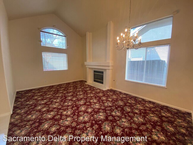 Building Photo - 3 br, 2.5 bath House - 2410 Fallwater Lane