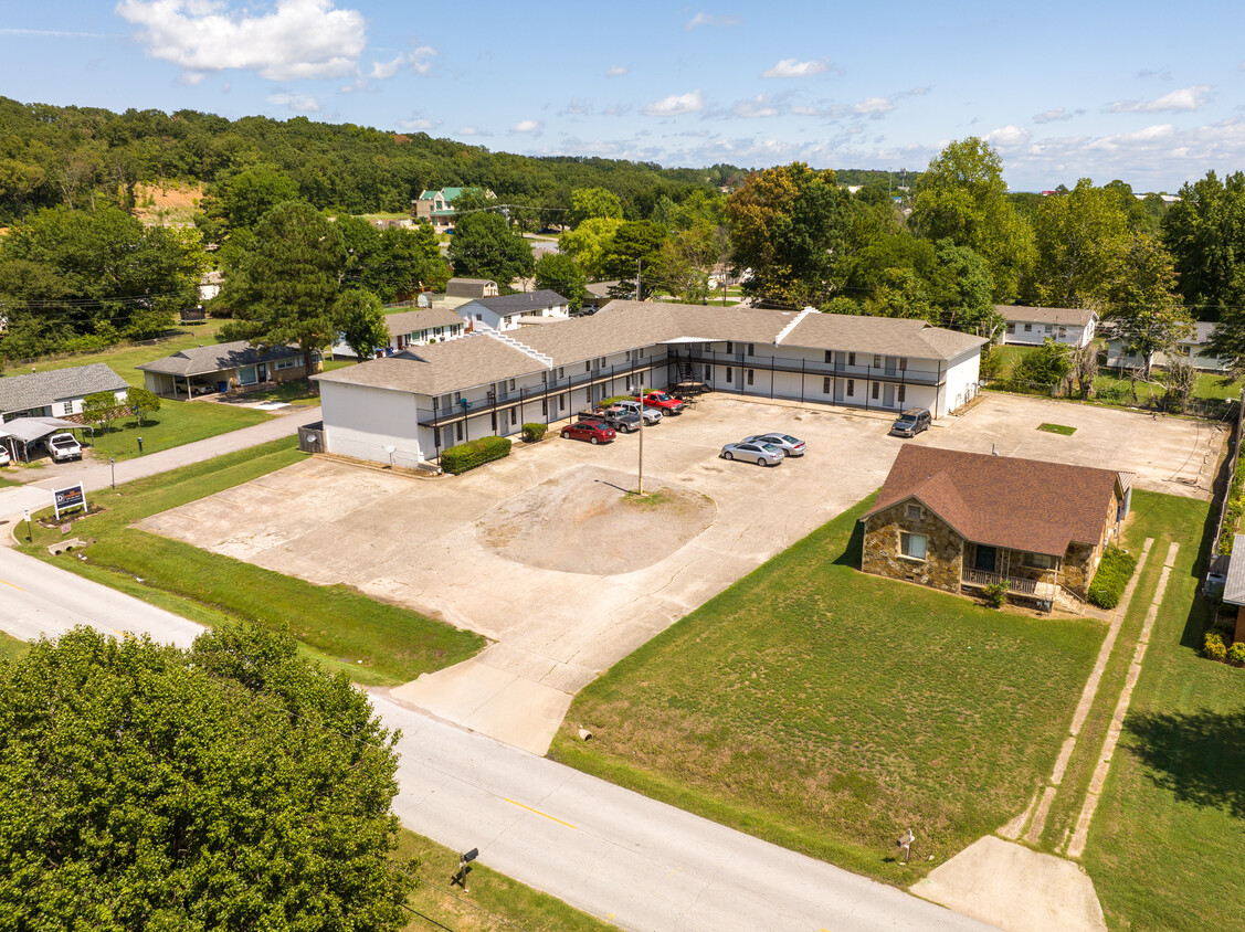 Foto principal - MF-16-The Dogwood Apartments