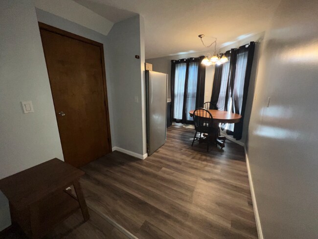 Foto del edificio - 1794 Livingston Ave