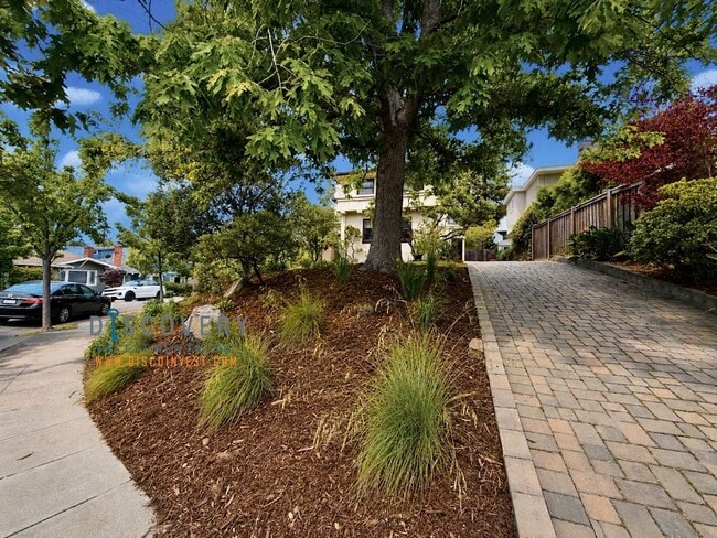 Building Photo - Comnig Soon! Coveted Traditional Piedmont Home
