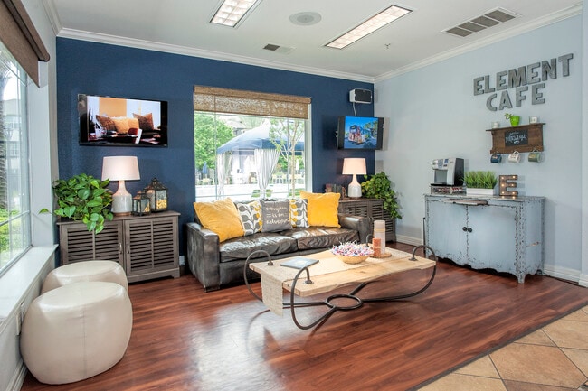 Building Photo - Element Student Living