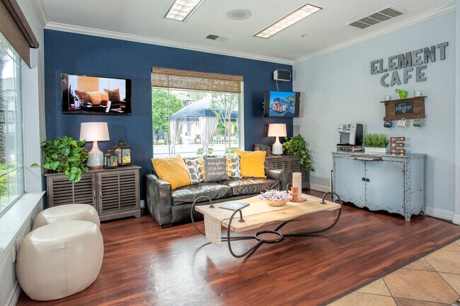 Foto del edificio - Element Student Living