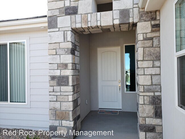 Foto del edificio - 4 br, 2.5 bath House - 2851 s 3400 w
