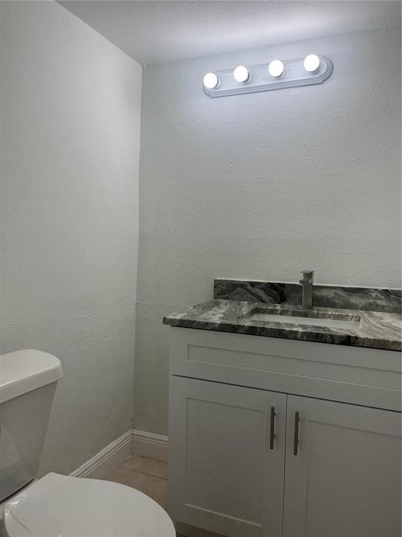 Foto del edificio - 4006 Barwood Dr