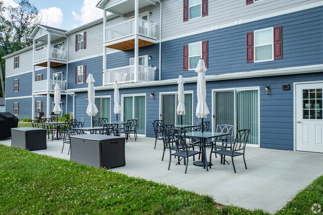 Foto del edificio - Fox Run Senior Apartments