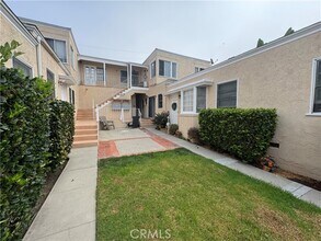 Building Photo - 364 Cliff Dr