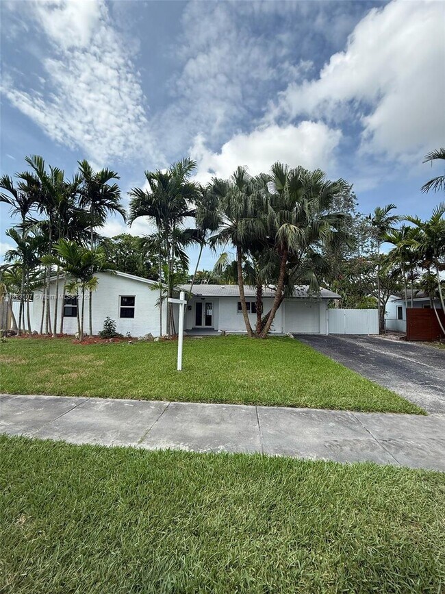 Foto del edificio - 9934 SW 195th St