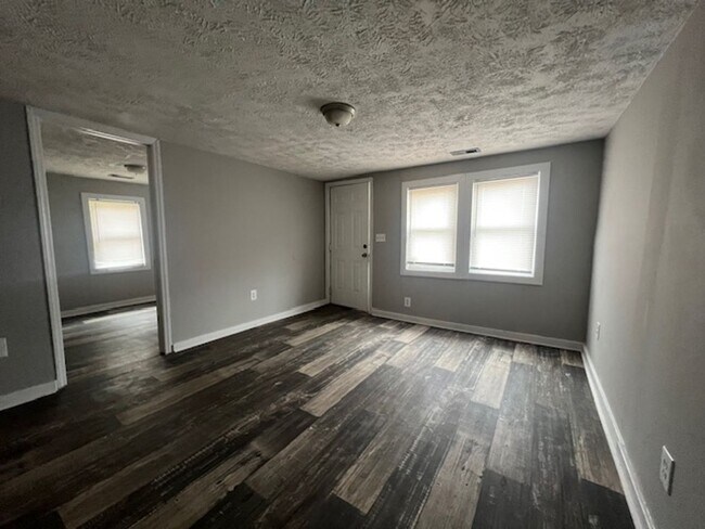 Building Photo - 55 Marion Rd