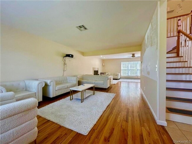 Foto del edificio - 201 Cr-50