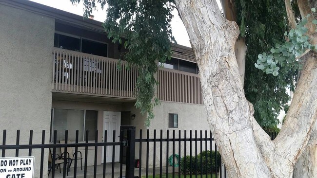 Foto del edificio - 1201 Blossom Hill Apartments