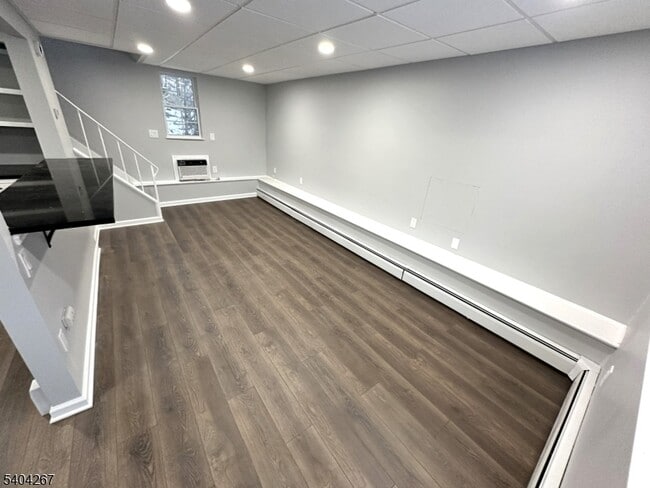 Building Photo - 236 Kinnelon Rd