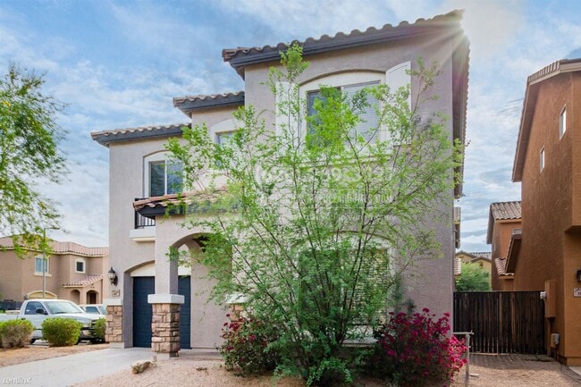 Building Photo - 4 br, 2.5 bath House - 313 S Aaron -