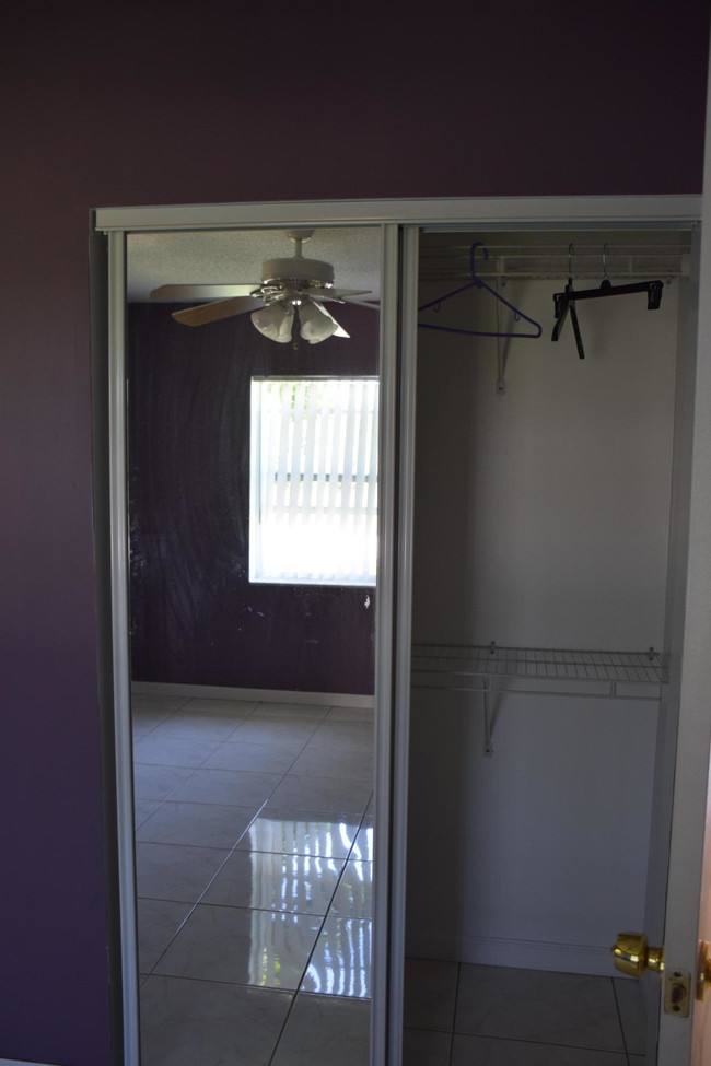 Building Photo - 1484  13th Street  West Palm Beach FL 33401