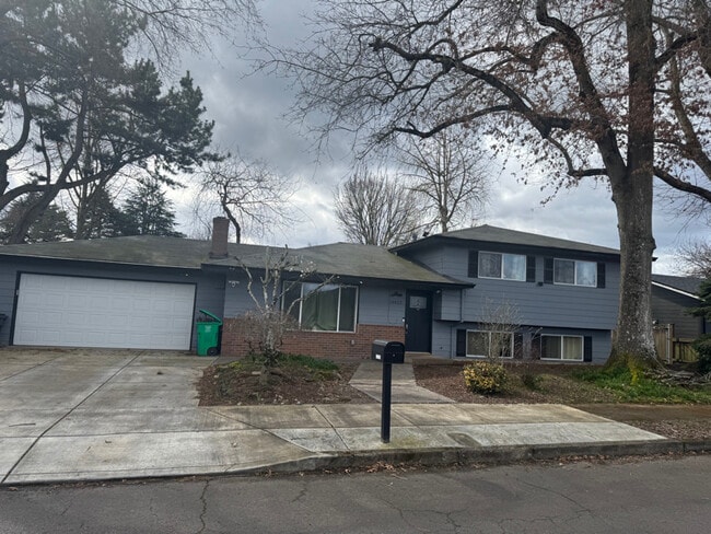 Building Photo - 14422 NE Shaver St