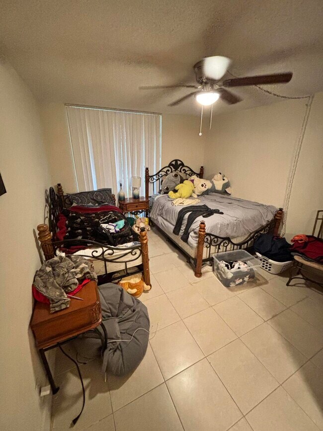 Foto del edificio - 3121 NW 47th Terrace