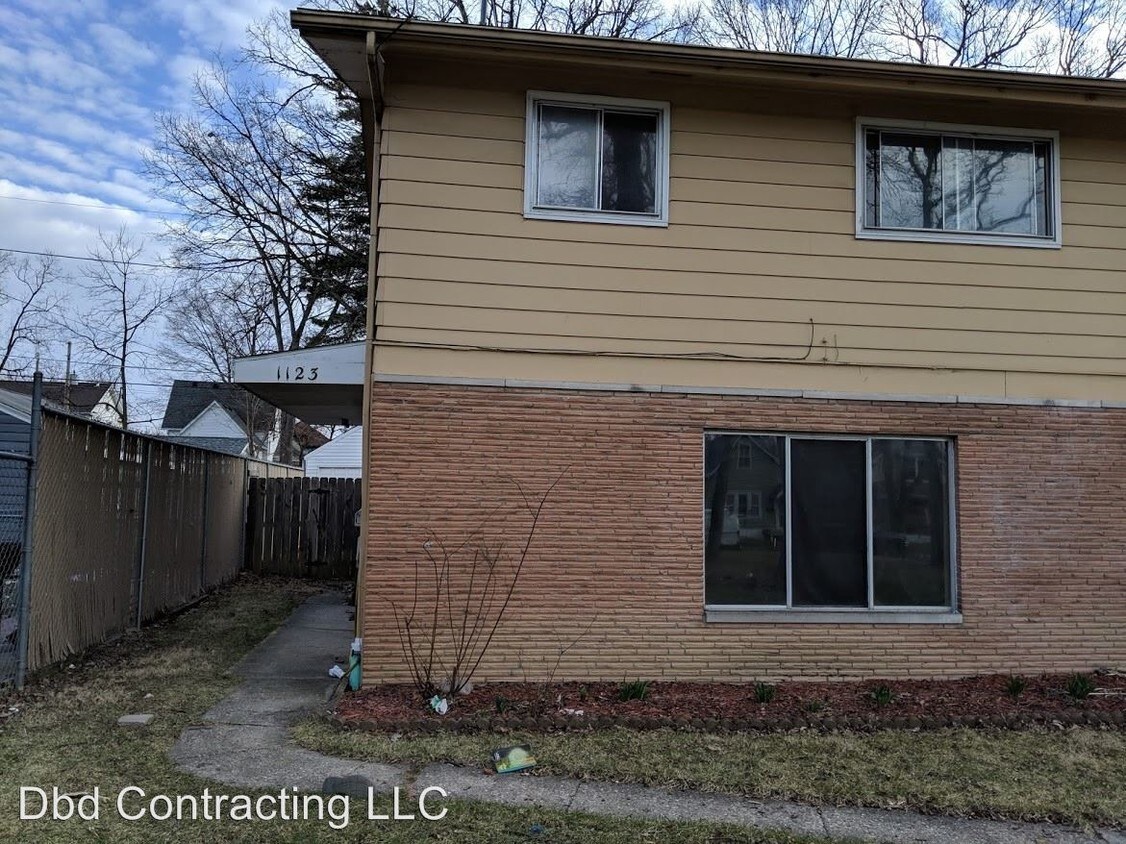 Primary Photo - 3 br, 1.5 bath House - 1123 W Wildwood Ave.