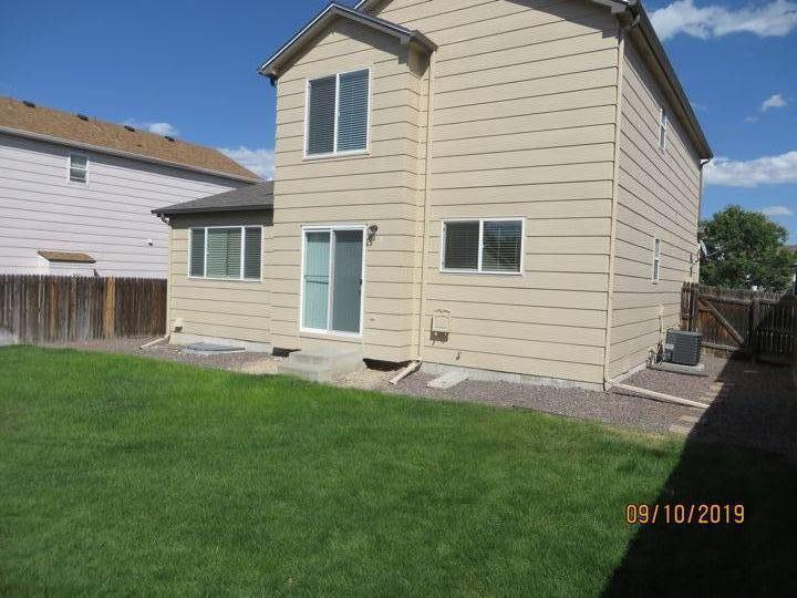 Primary Photo - 3 Bedroom 21/2 bath in founders