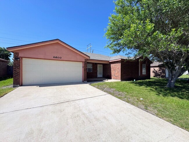 Building Photo - 4600 Greyhound Dr