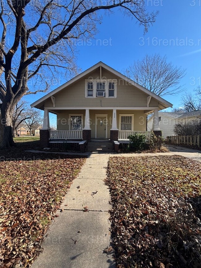 Building Photo - 222 N Washington St