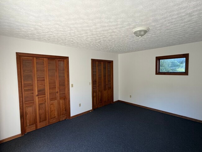 Foto del edificio - 47 Daisy Ln