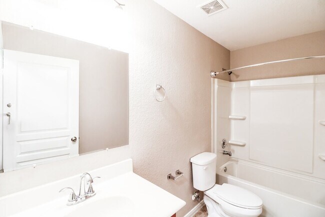 Foto del edificio - 12302 Skyview Amber Ct