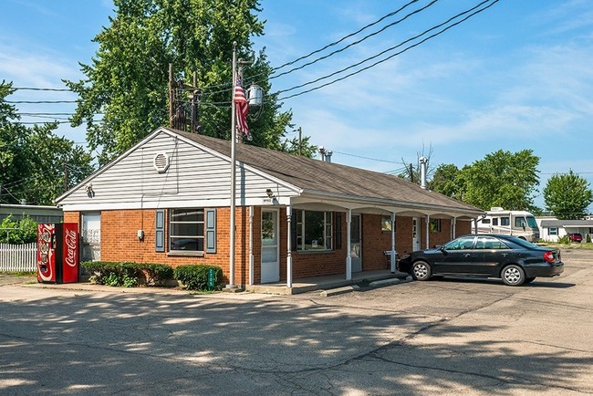 Building Photo - Dearwester's Gem City Estates