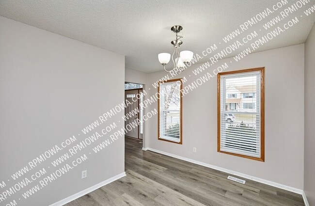 Foto del edificio - 1913 NW Pleasant St