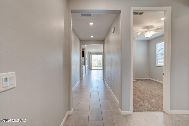 Foto del edificio - 3427 W Scenic Park Dr