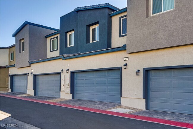 Foto del edificio - 7463 Mountain Ledge St