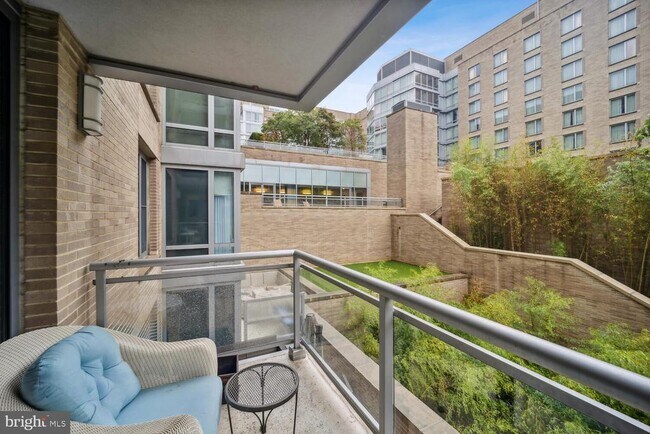 Building Photo - 1111 23rd St NW