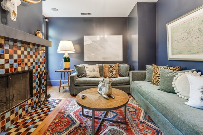 Foto del edificio - 6256 Dry Creek Rd