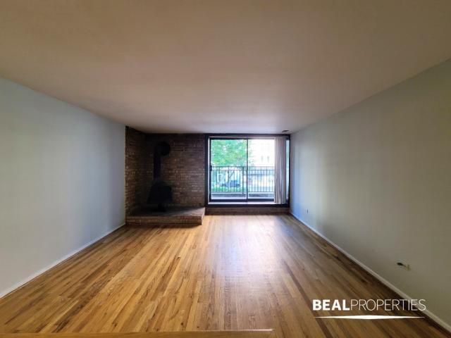 Building Photo - 2 bedroom in CHICAGO IL 60610