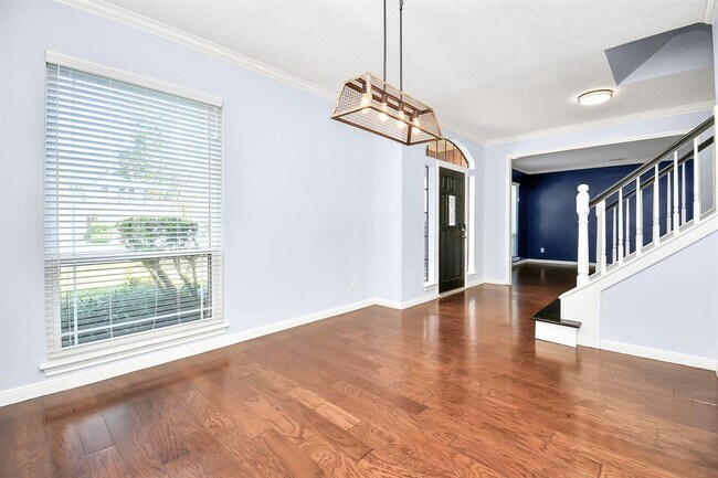Building Photo - 3606 Scenic Valley Dr