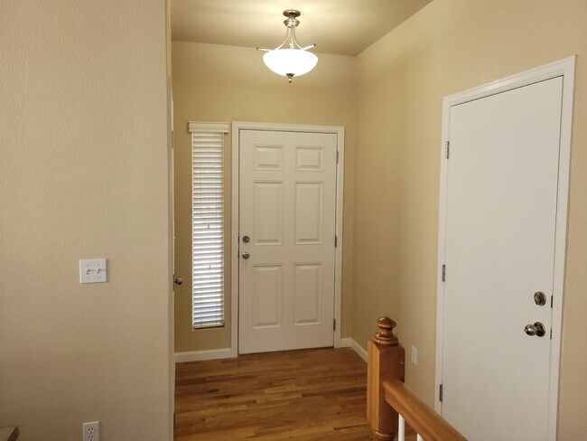 Foto del edificio - 7747 Mountain Laurel Dr